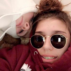 Meet your Posher, Zoe